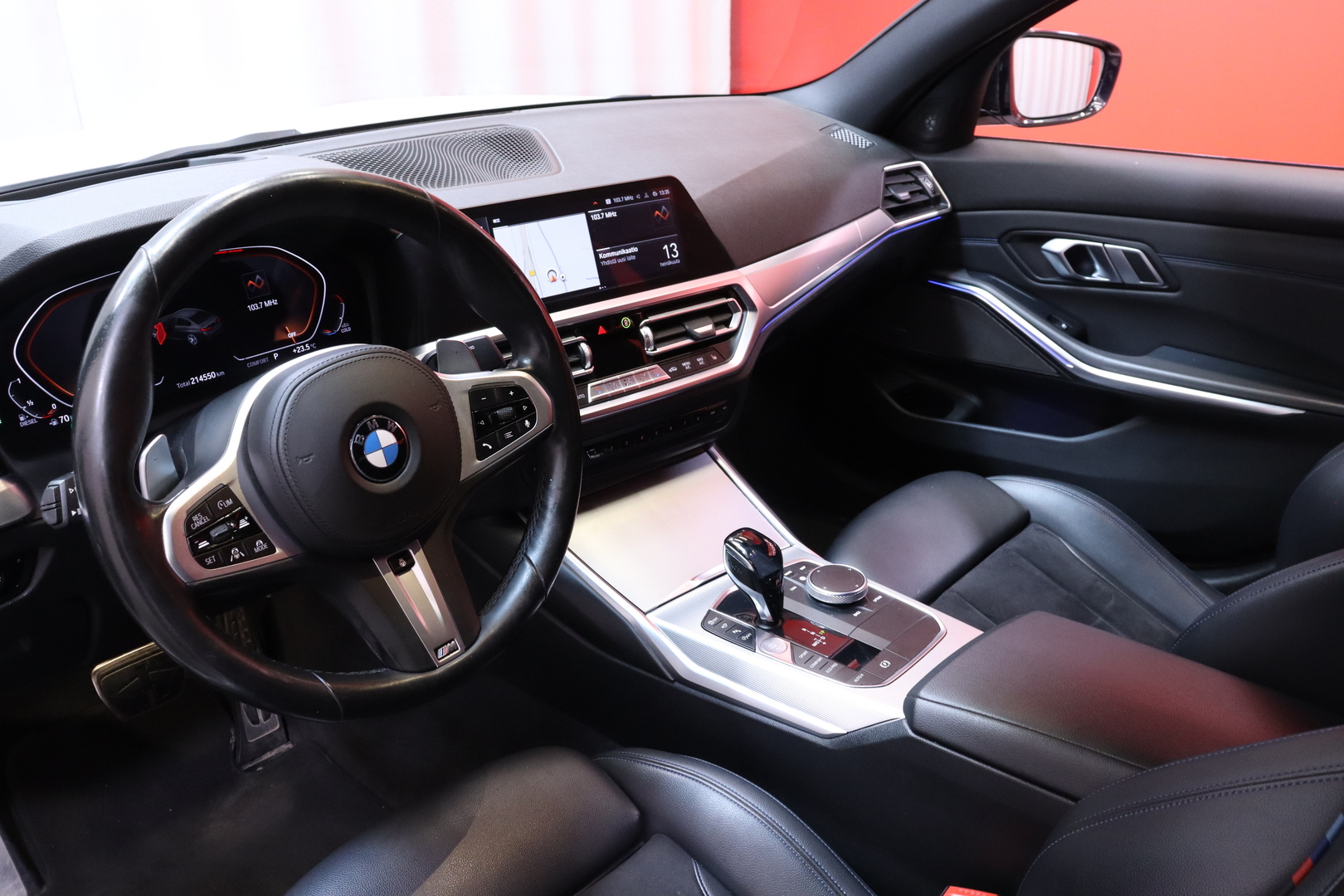 BMW - 320 - G20 Sedan 320d A xDrive Business M Sport // Laser / Harman & Kardon / 360 / ACC / DAP / Hud / Vetokoukku / Muistipenkki - Sedan