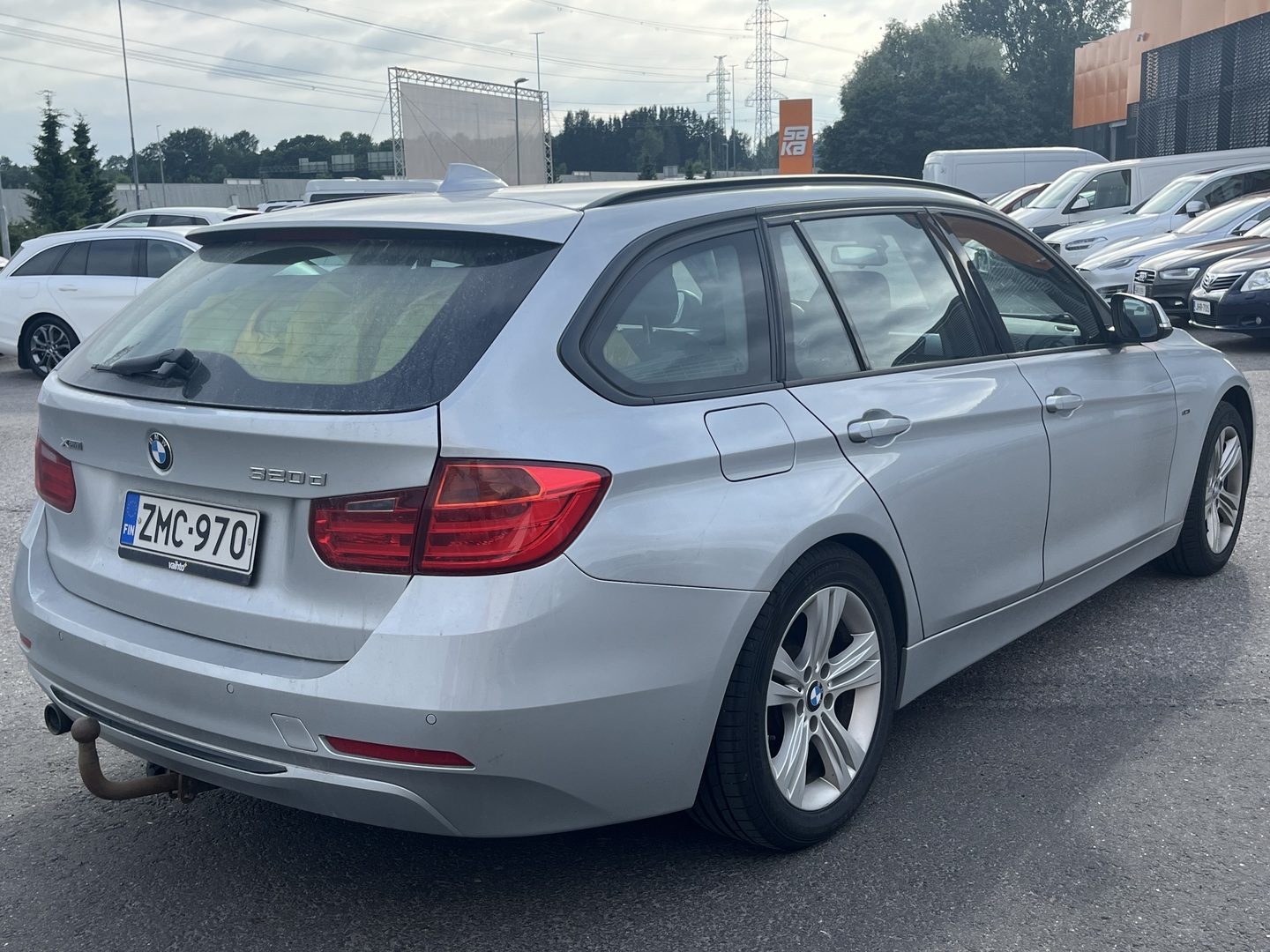 BMW - 320 - 320d TwinPower Turbo xDrive F31 Touring - Farmari