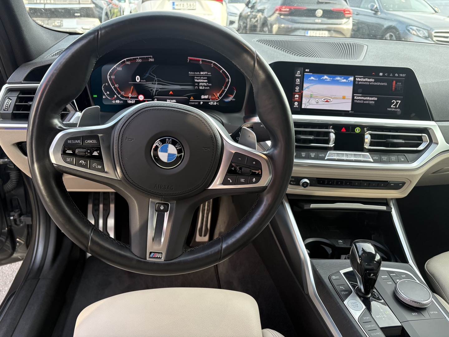 BMW - 330 - G20 Sedan 330i A xDrive Business M Sport - Sedan