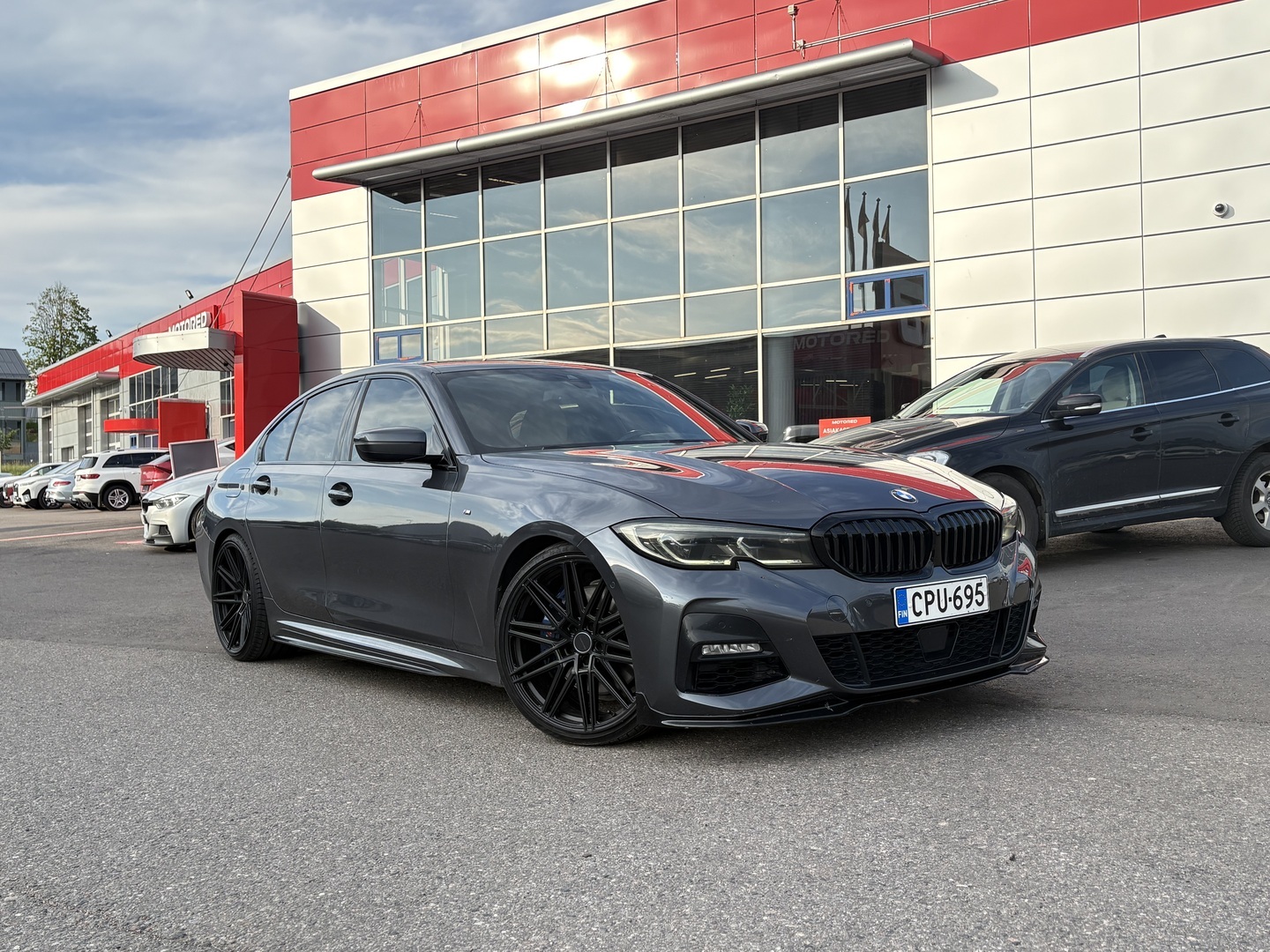 BMW - 330 - G20 Sedan 330i A xDrive Business M Sport - Sedan