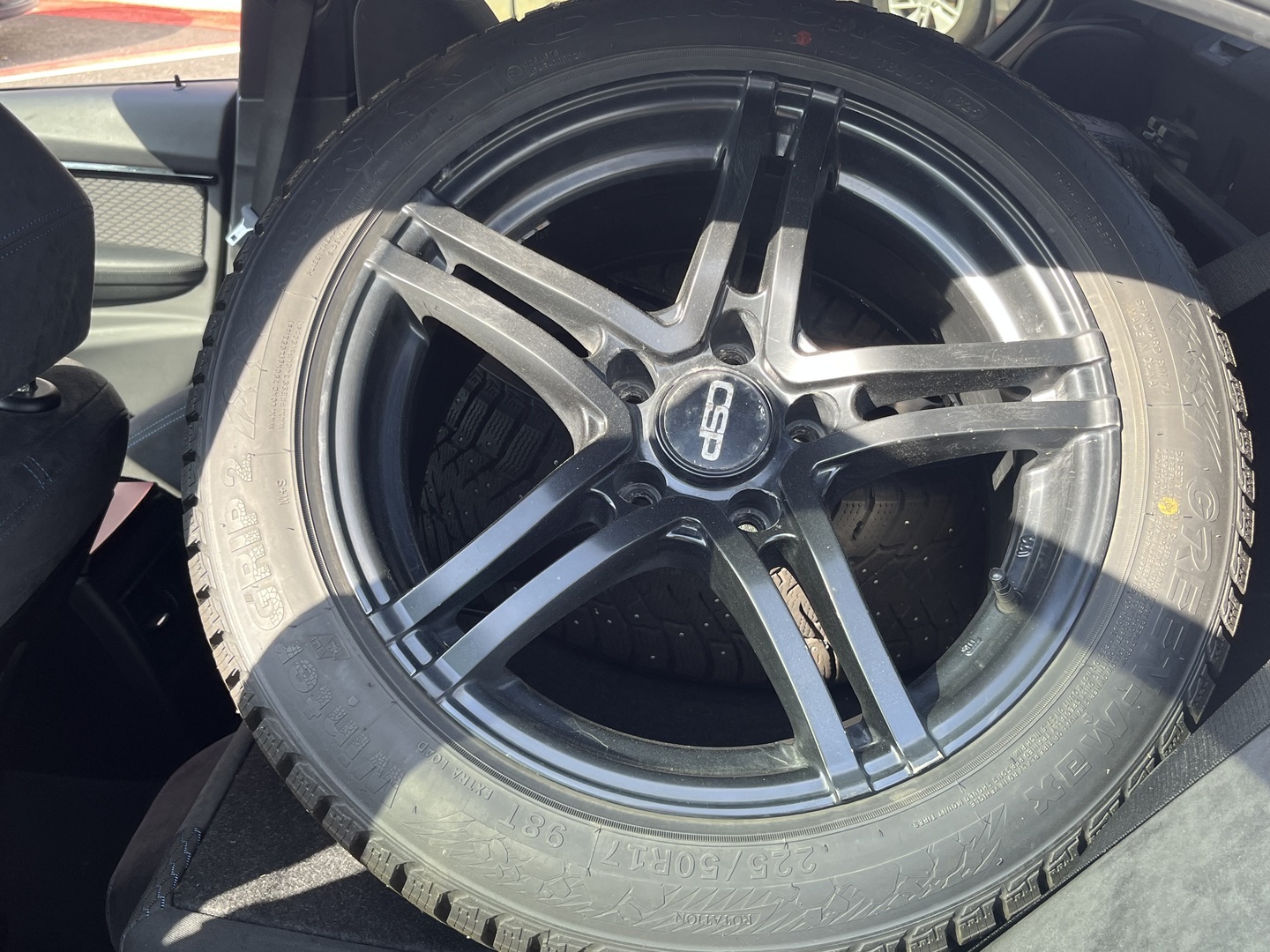 BMW - 330 - 330e iPerformance M-Sport - Sedan