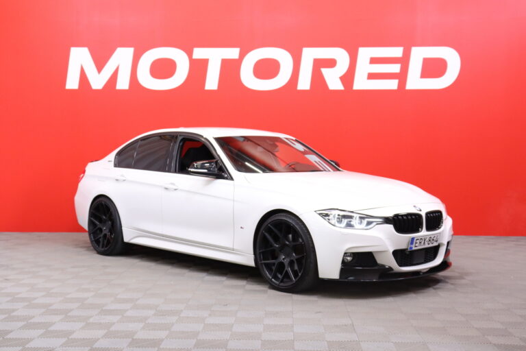 BMW - 330 - F30 Sedan 330e A Business Exclusive Edition M Sport // M-Sport / ACC / Hifi / Sport-Penkit / Kaistavahti / Prof-Navi // - Sedan
