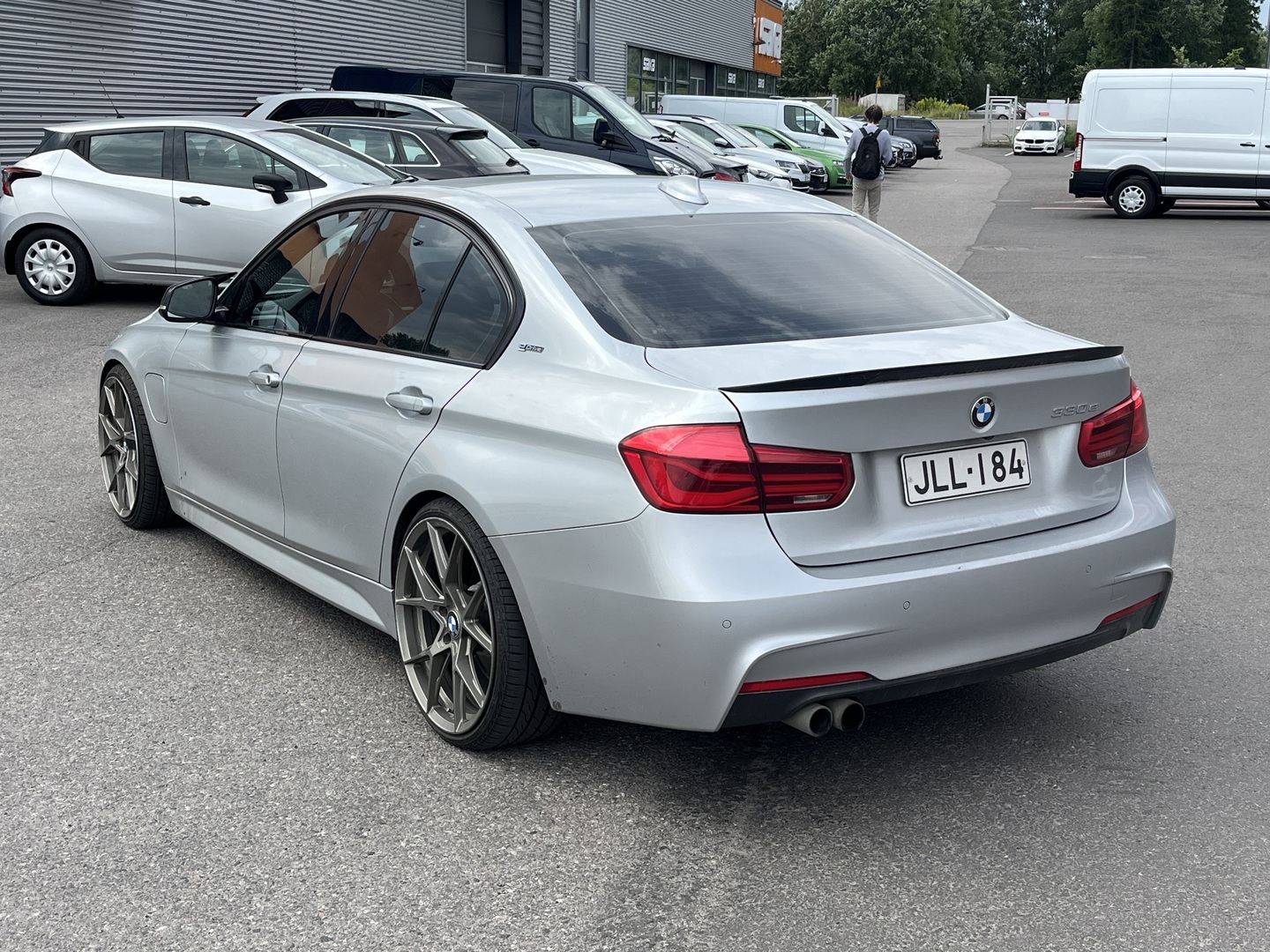 BMW - 330 - F30 Sedan 330e A Business M Sport Edition - Sedan