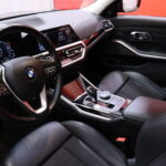 BMW - 330 - G21 Touring 330e xDrive A Charged Edition // Harman Kardon / Comfort Access / ACC / Sporttipenkit / LED / Ambient / Esilämmitys - Farmari