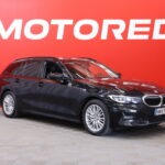 BMW - 330 - G21 Touring 330e xDrive A Charged Edition // Harman Kardon / Comfort Access / ACC / Sporttipenkit / LED / Ambient / Esilämmitys - Farmari