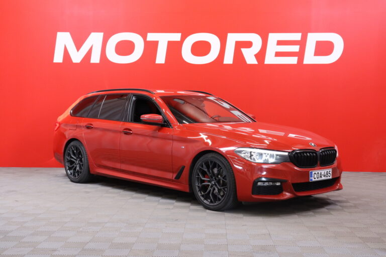 BMW - 520 - G31 Touring 520d A Business M Sport // Webasto / Navi / Bluetooth / Ambient / Vetokoukku // - Farmari