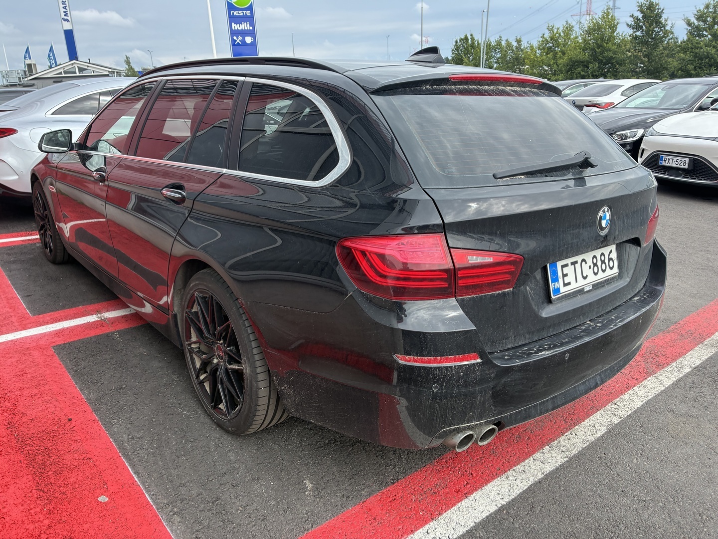 BMW - 520 - F11 Touring 520d A xDrive Business - Farmari
