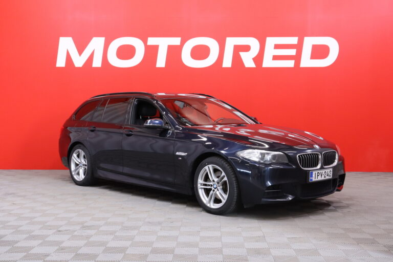 BMW - 520 - xDrive M Sport // Webasto / HiFi / Läm. ratti / Dakota Nahat // - Farmari