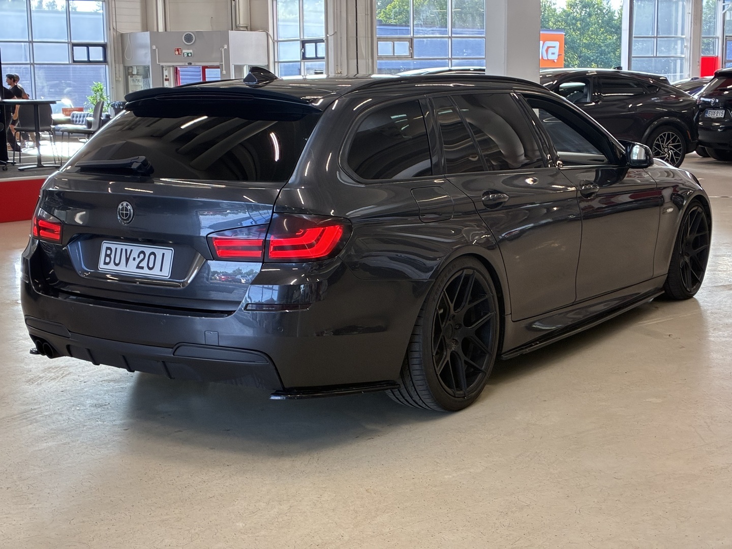 BMW - 530 - Msport F11 Touring / Myydään huutokaupat.com - Farmari