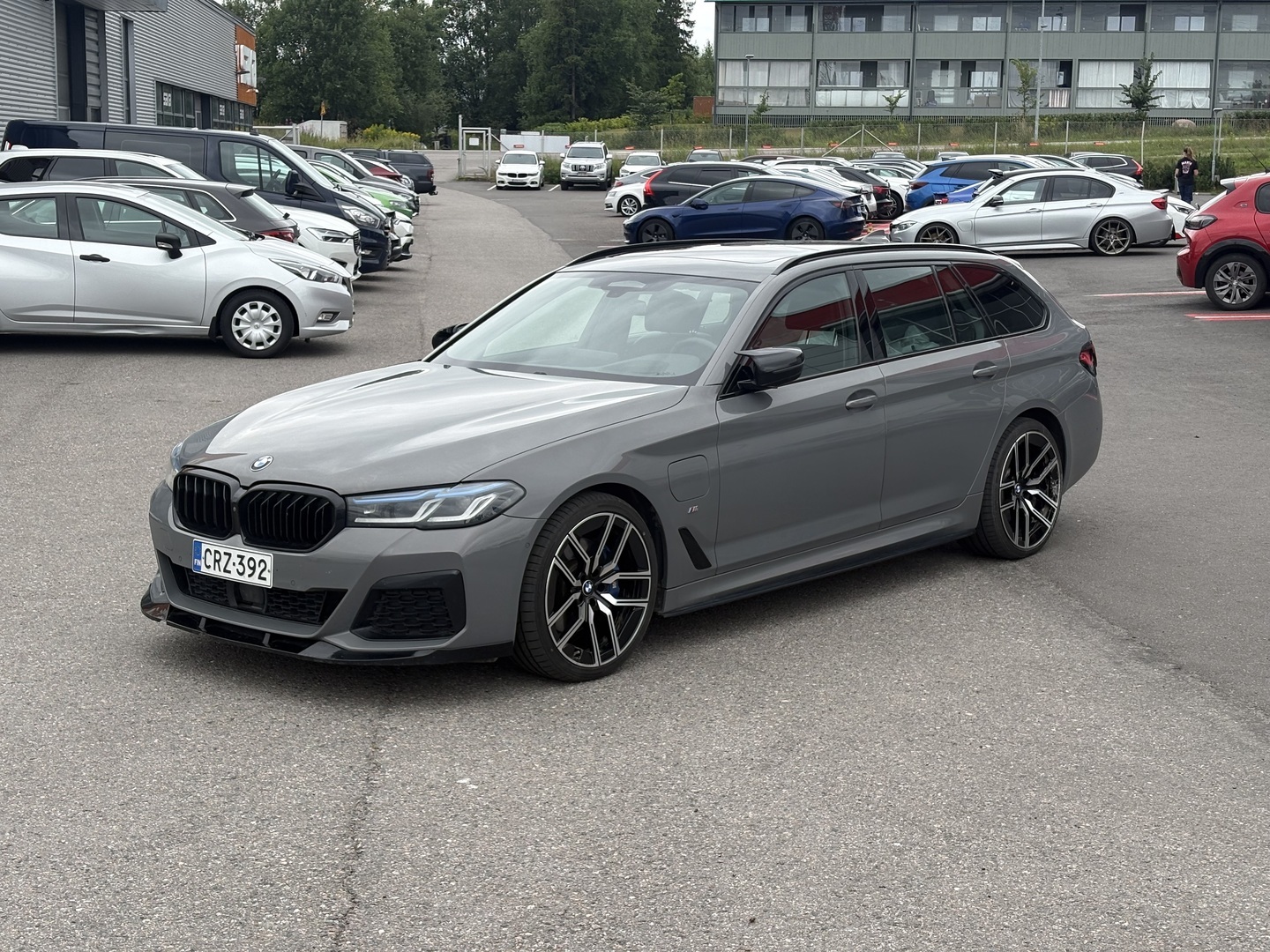 BMW - 530 - G31 Touring 530e xDrive A Charged Edition M Sport // Panorama / HUD / ACC / 360 / Laser / Muistipenkit / H&K // - Farmari