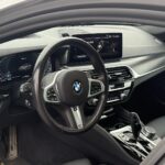 BMW - 530 - G31 Touring 530e xDrive A Charged Edition M Sport // Panorama / HUD / ACC / 360 / Laser / Muistipenkit / H&K // - Farmari