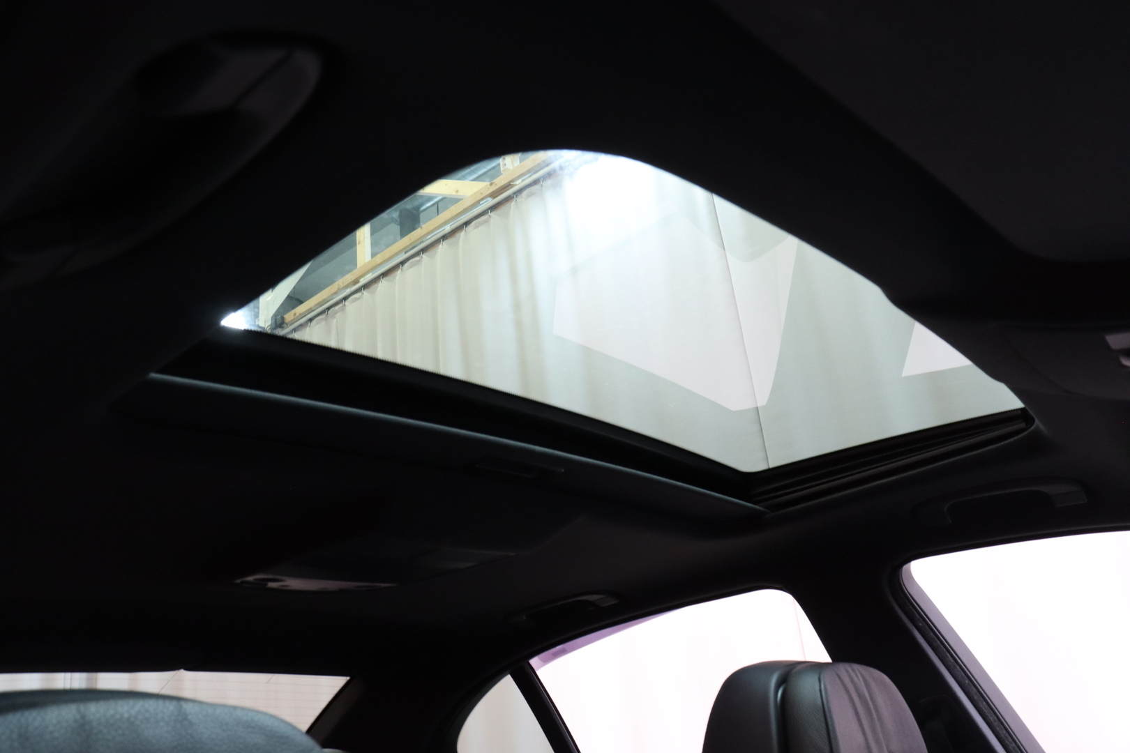 BMW - 530 - // Comfort-istuimet / Muistipenkit / Nahkaverhoilu / ACC / HUD / Webasto / Kattoluukku / AppleCarPlay // - Sedan