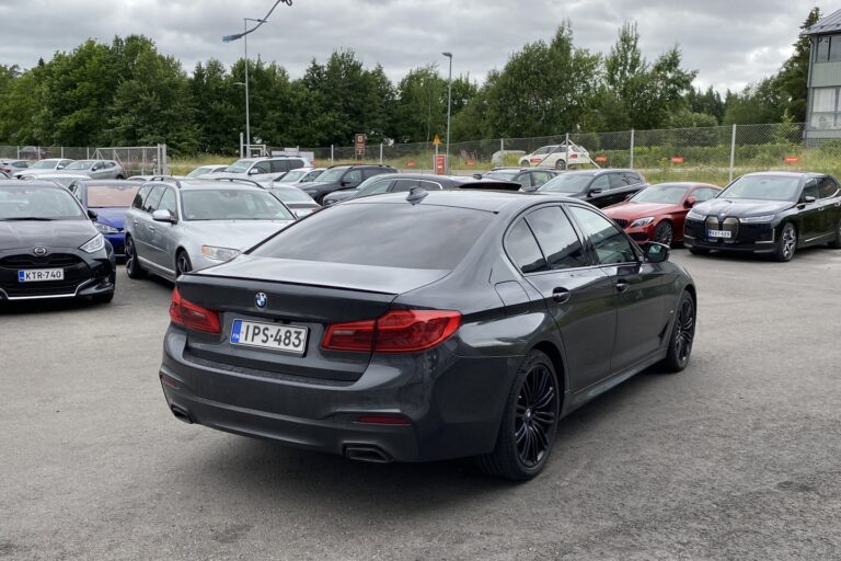 BMW 530