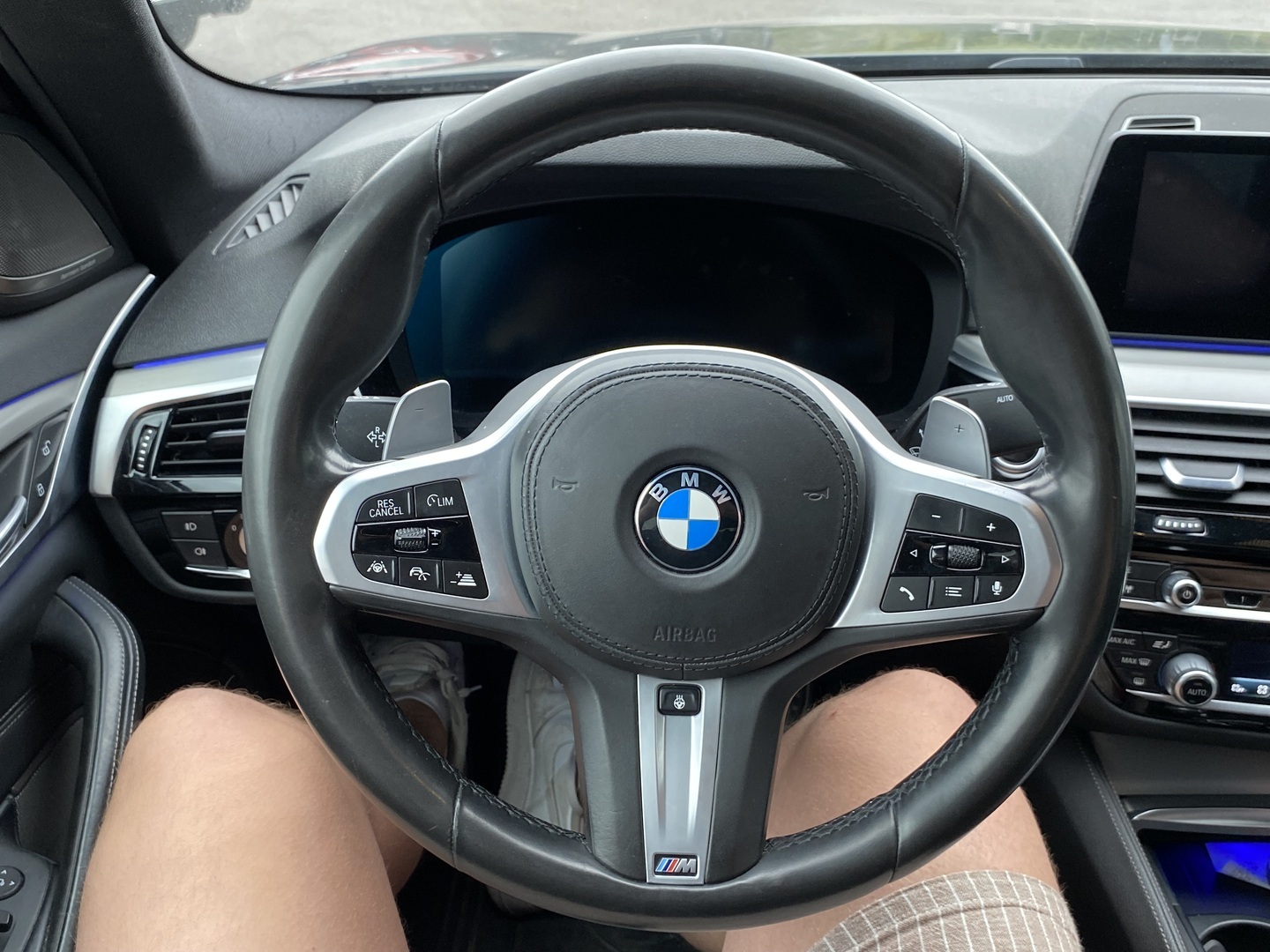 BMW - 530 - G30 Sedan 530e xDrive A Charged Edition M Sport - Sedan