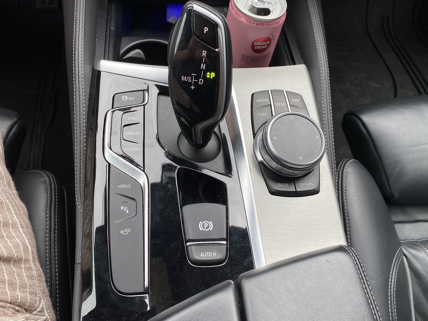 BMW - 530 - G30 Sedan 530e xDrive A Charged Edition M Sport - Sedan