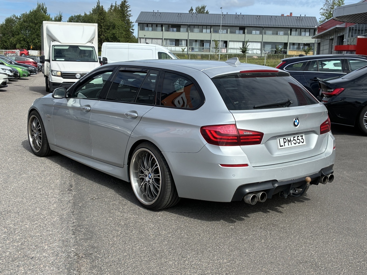 BMW - 530 - F11 Touring 530d TwinPower Turbo A Business Automatic / M-SPORT - Farmari