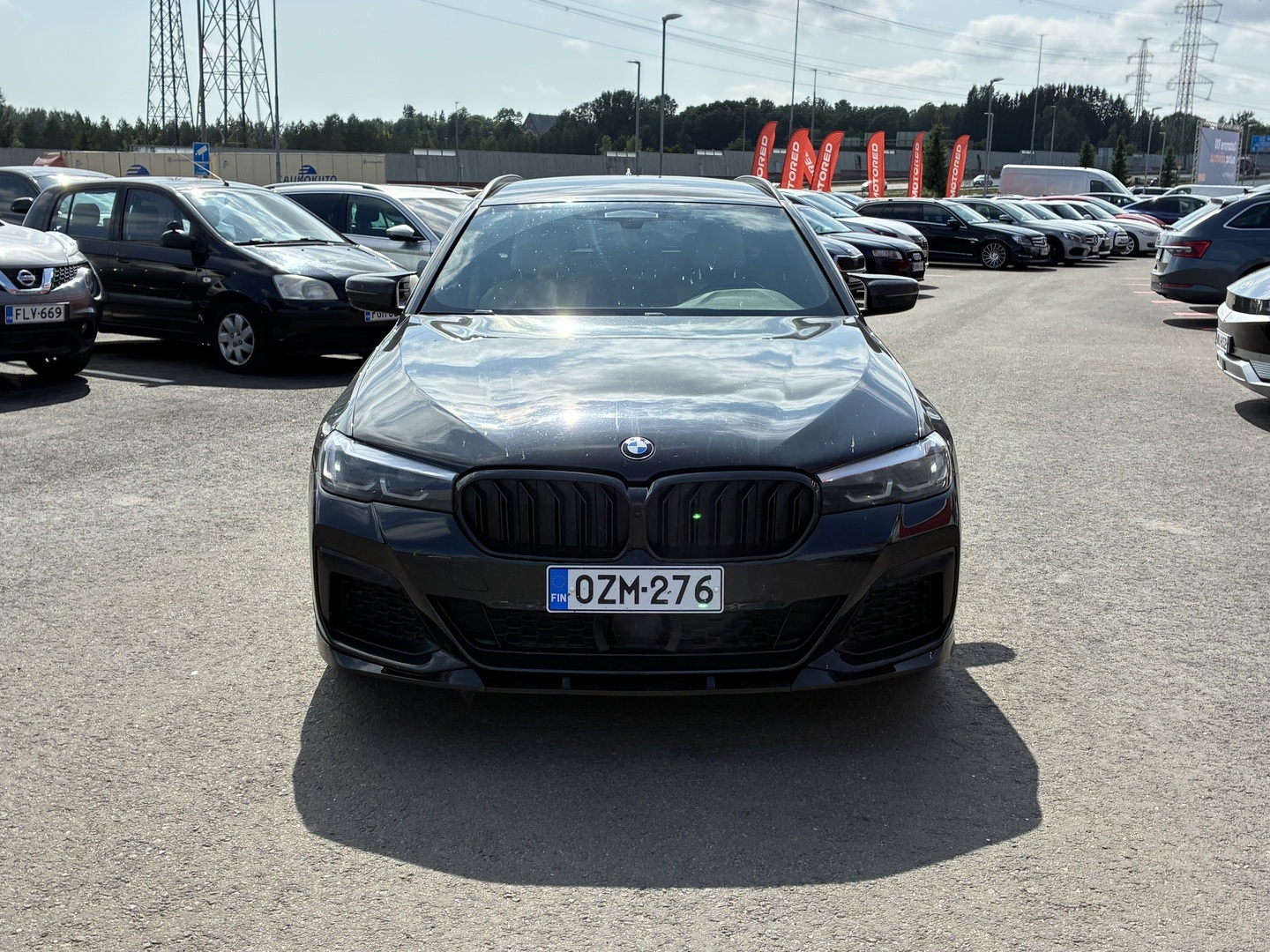 BMW - 530 - G31 LCI Touring xDrive M Sport / LED / Adapt.vakkari / HiFi / Vetokoukku / Merkkihuollot - Farmari