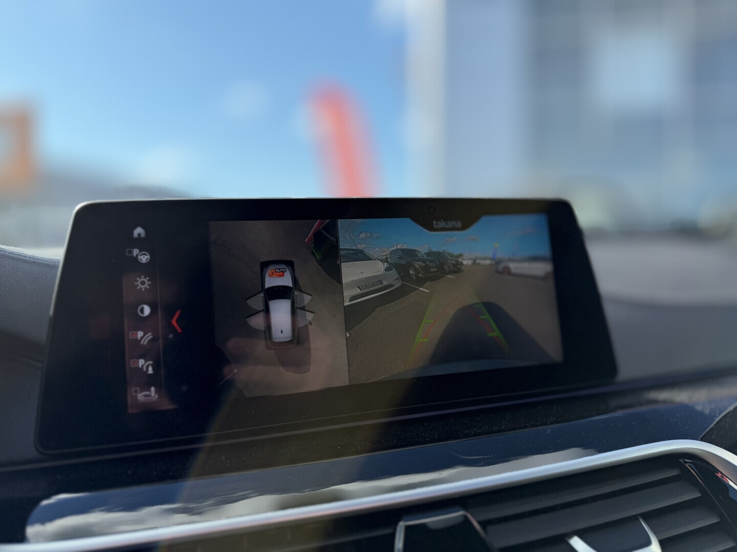 BMW - 540 - G31 Touring 40i xDrive M Sport // Webasto / Imu-ovet /  360° / Muistipenkit / HUD / H&K / Panorama // - Farmari