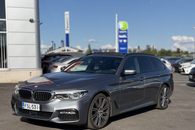 BMW - 540 - G31 Touring 40i xDrive M Sport // Webasto / Imu-ovet /  360° / Muistipenkit / HUD / H&K / Panorama // - Farmari