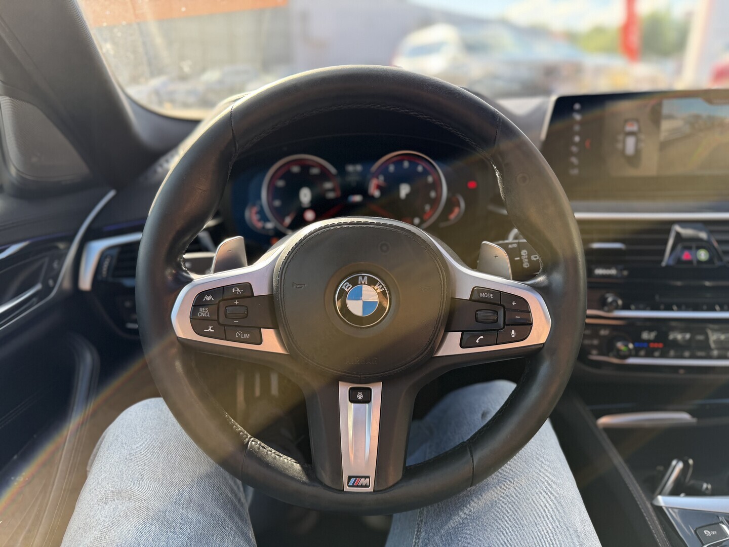 BMW - 540 - G31 Touring 40i xDrive M Sport // Webasto / Imu-ovet /  360° / Muistipenkit / HUD / H&K / Panorama // - Farmari