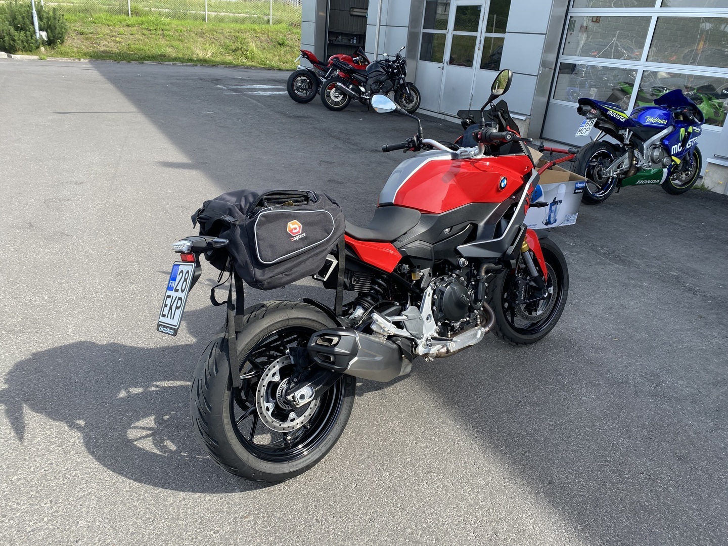 BMW - F - 900XR // Suomi-pyörä / Vakkari / Vähän ajettu! / TFT // - Moottoripyörä