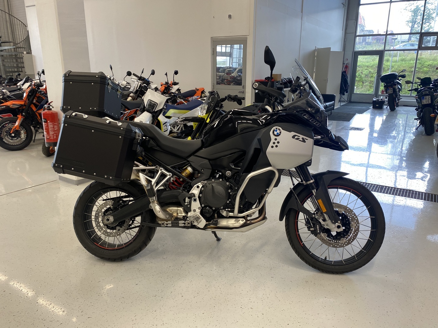BMW - F - 900 GS Adventure // Juuri saapunut / 3x laukut / Ride Pro / Dynamic ESA / Ajomode pro // - Moottoripyörä