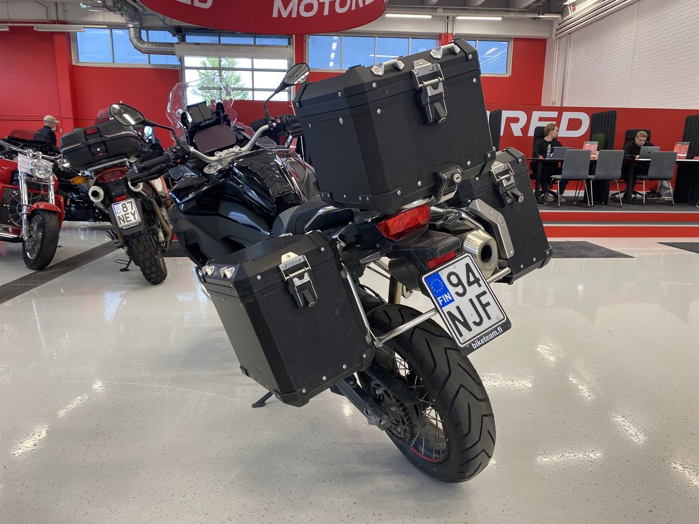 BMW - F - 900 GS Adventure // Juuri saapunut / 3x laukut / Ride Pro / Dynamic ESA / Ajomode pro // - Moottoripyörä