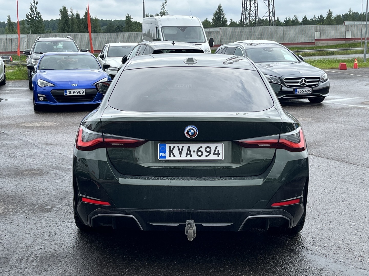 BMW - I4 M50 - 1-om. Suomi-auto / Laser / ACC / HUD / Koukku / Muistipenkki / Hifi / Comfort access / 360° // - Sedan