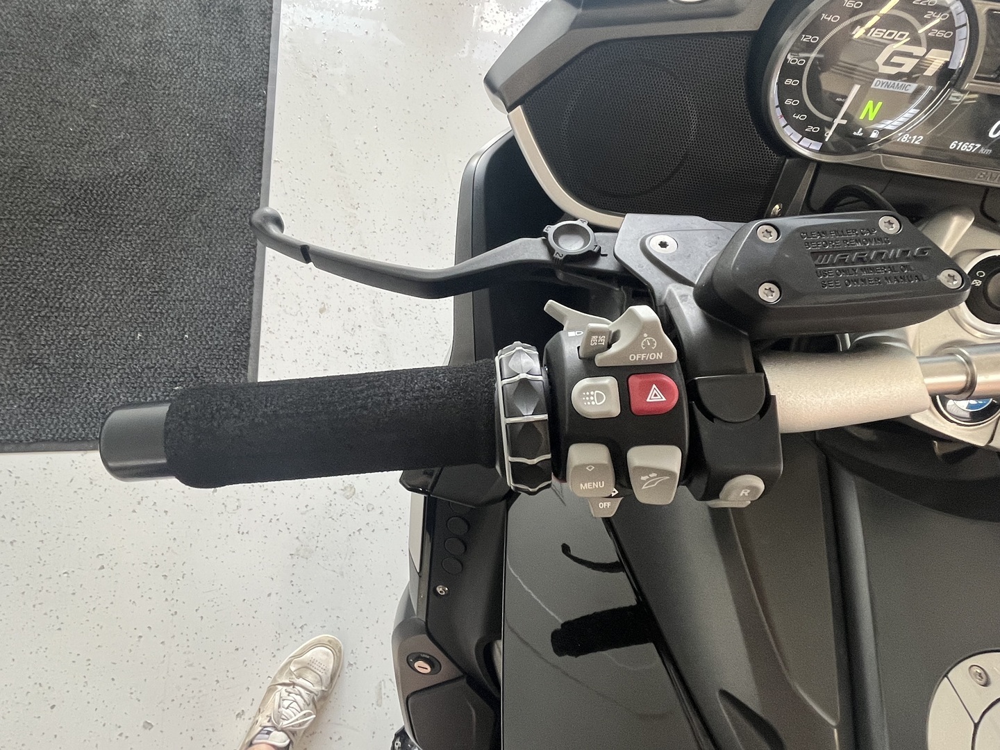 BMW - K - 1600 GT // Merkkihuollettu Suomi-pyörä / Pakki / Keyless // - Moottoripyörä