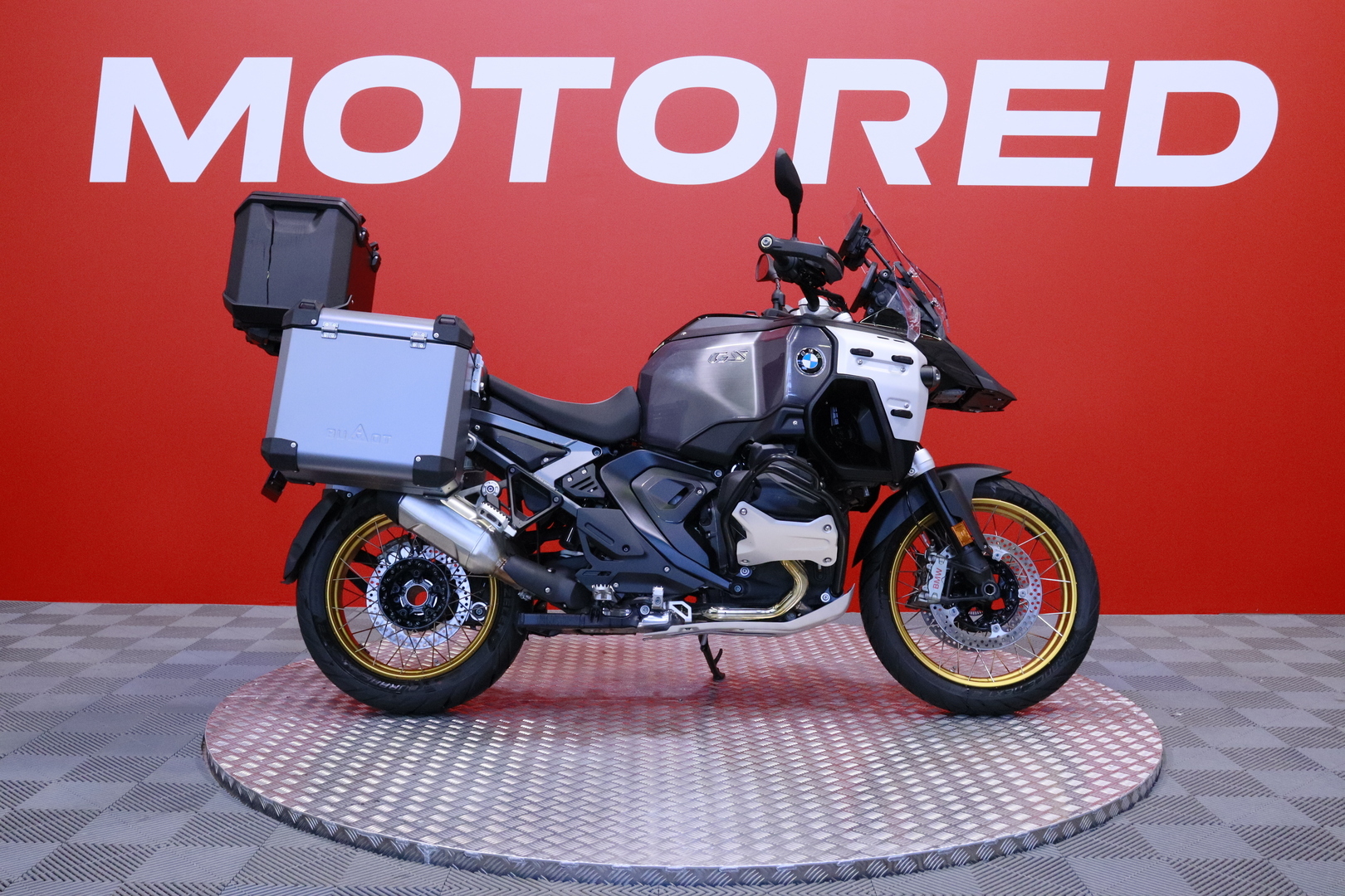BMW - R - 1300 GS Adventure ASA // 5v. Jatkotakuu! / Comfort Adapt. alusta / Riding Assistant // - Moottoripyörä