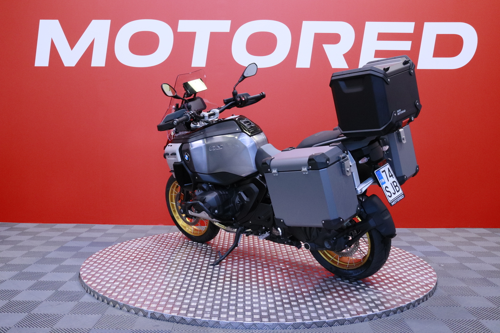 BMW - R - 1300 GS Adventure ASA // 5v. Jatkotakuu! / Comfort Adapt. alusta / Riding Assistant // - Moottoripyörä