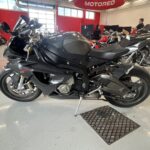 BMW - S - 1000RR // Juuri saapunut / Huoltokirja / Shifter / Ajomodet / Akrapovic // - Moottoripyörä