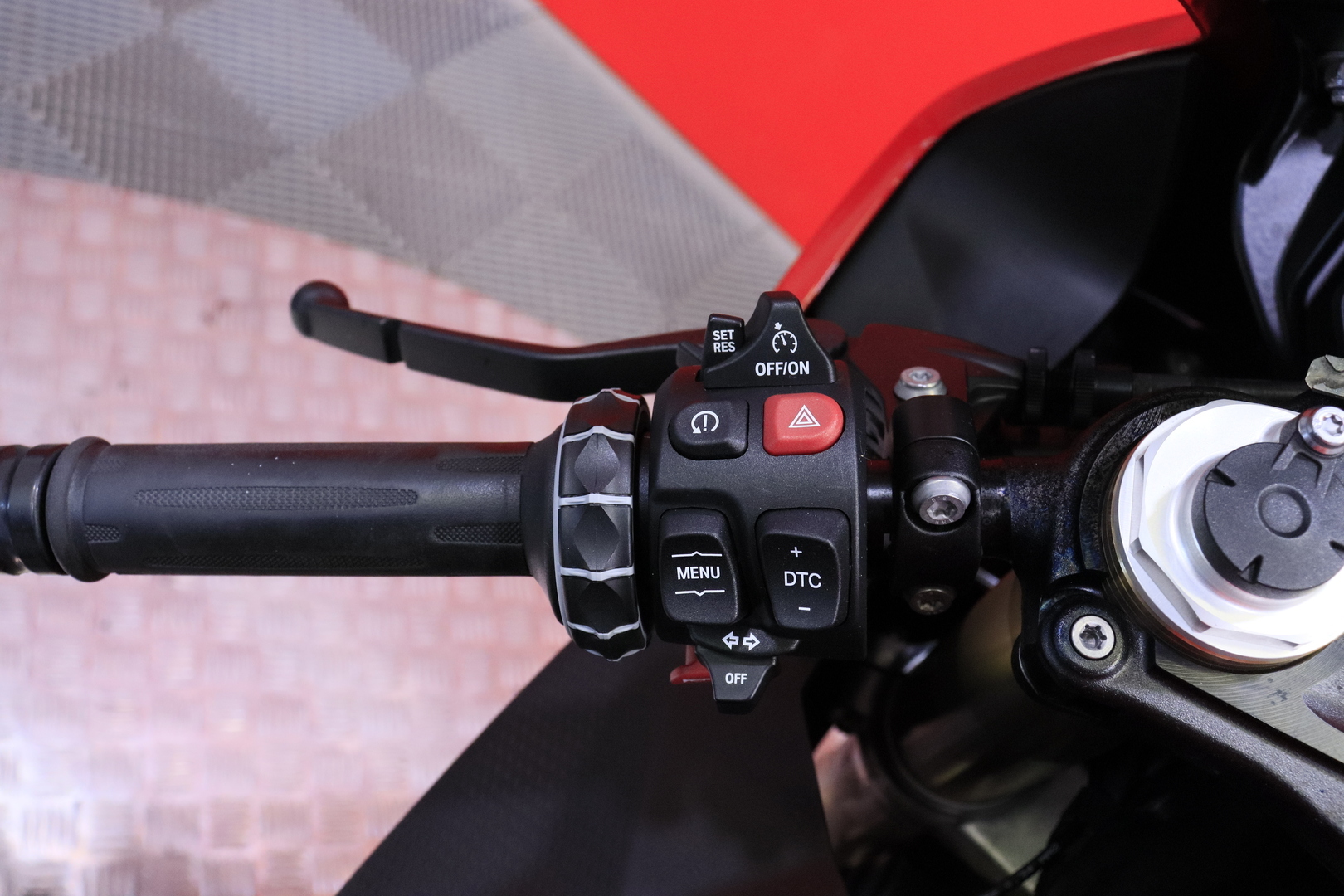 BMW - S - 1000RR // Suomi-pyörä / Huoltokirja / Shifter / Akrapovic / DTC / TFT // - Moottoripyörä