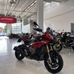 BMW - S - 1000XR // Juuri saapunut! / Akrapovic / Navi / Suomi-pyörä / Vakkari // - Moottoripyörä