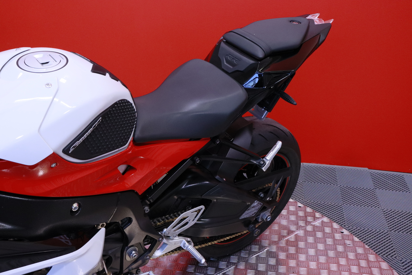 BMW - S - 1000RR // Huoltokirja / DTC / Ajo-modet / ABS Pro / Vakkari // - Moottoripyörä