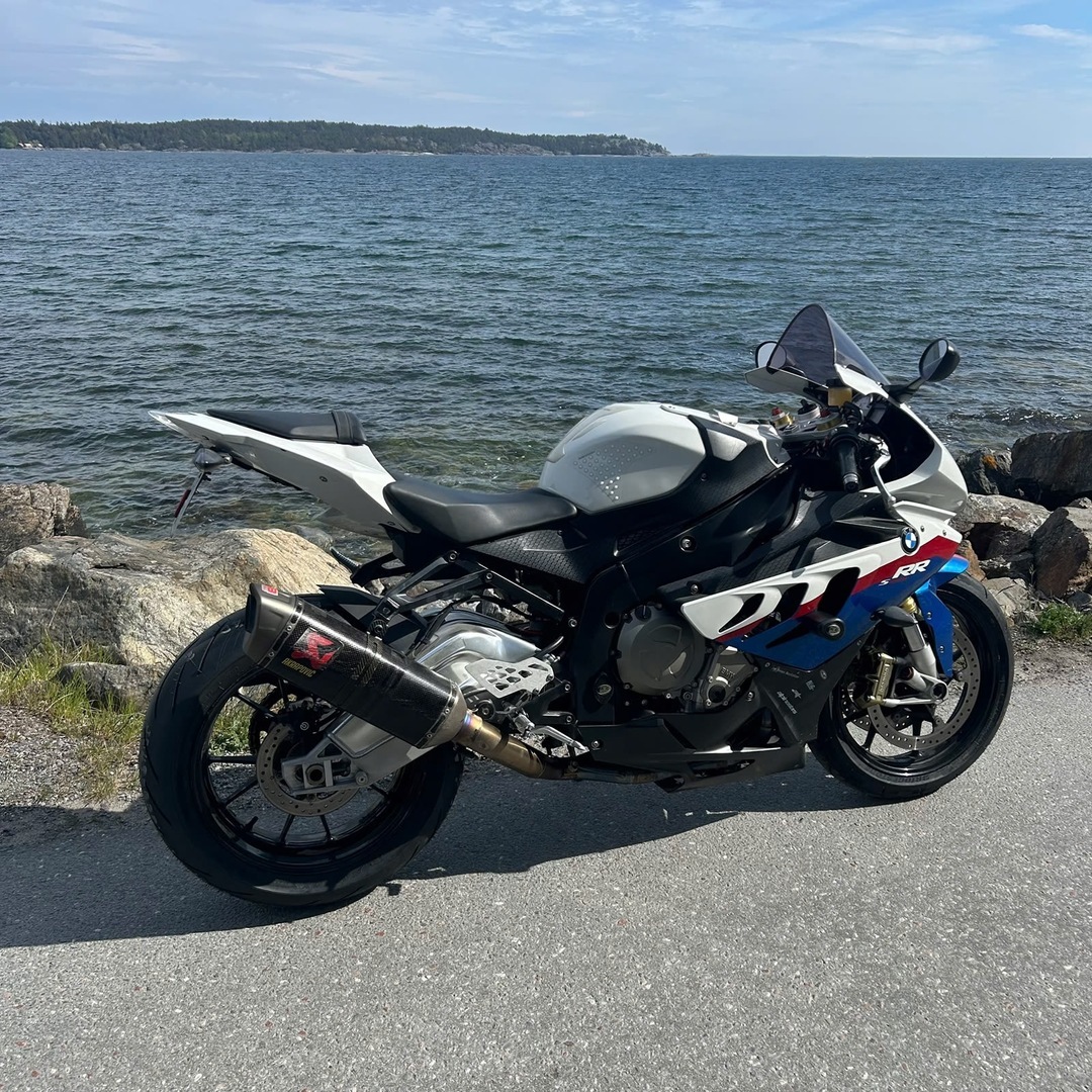 BMW - S - 1000RR // Tulossa! / Iso huolto juuri tehty! / Akrapovic / Shifter // - Moottoripyörä