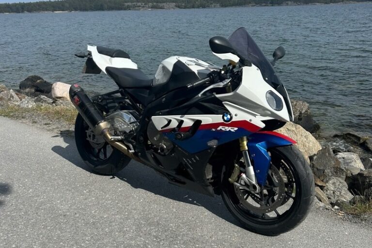 BMW - S - 1000RR // Tulossa! / Iso huolto juuri tehty! / Akrapovic / Shifter // - Moottoripyörä