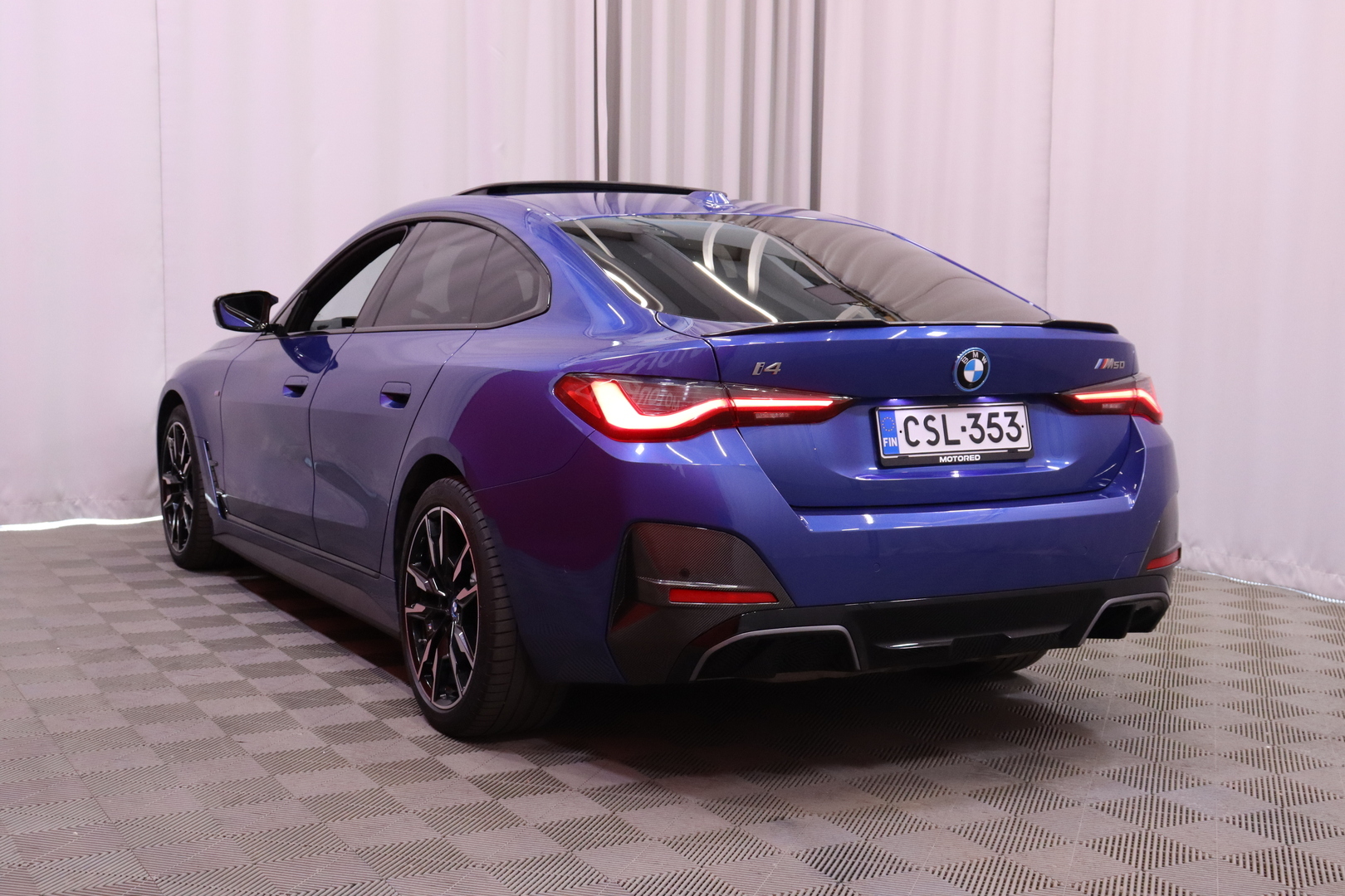 BMW - i4 M50 - Motorsport engineering // Laser / Carbon Paketti / ACC / H&K / HUD / Adapt.alusta / Kattoluukku / Koukku // - Sedan