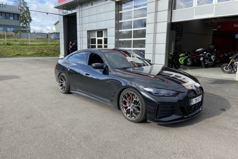 BMW i4 M50