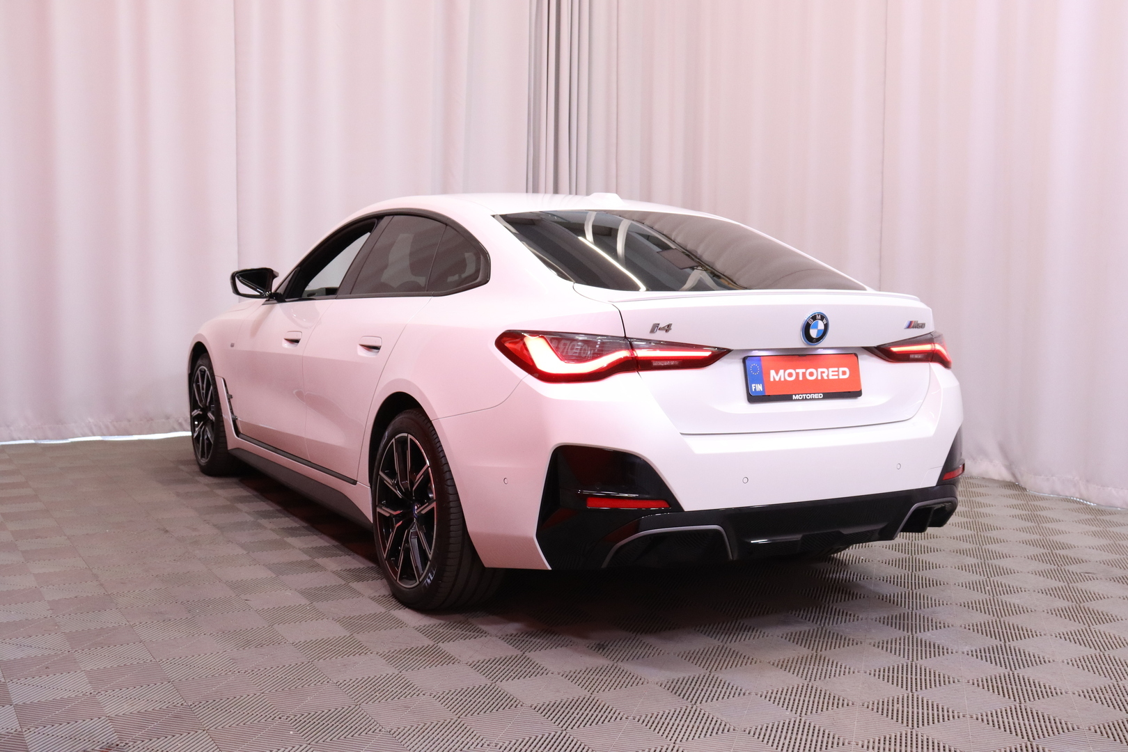 BMW - i4 M50 - Fully Charged / ACC / HUD / 360° / Vetokoukku  / H&K / Comfort Acces // - Sedan