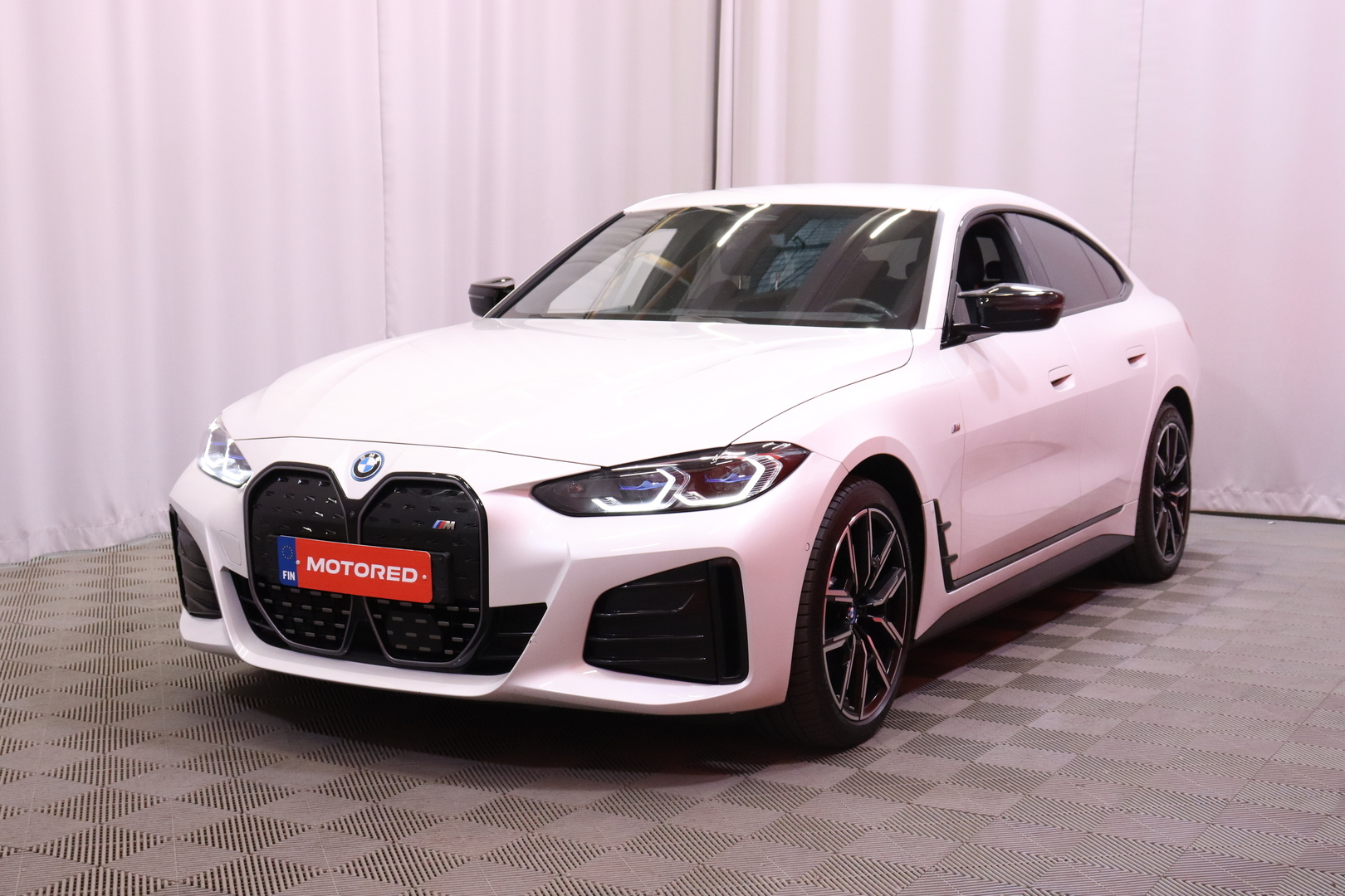 BMW - i4 M50 - Fully Charged / ACC / HUD / 360° / Vetokoukku  / H&K / Comfort Acces // - Sedan