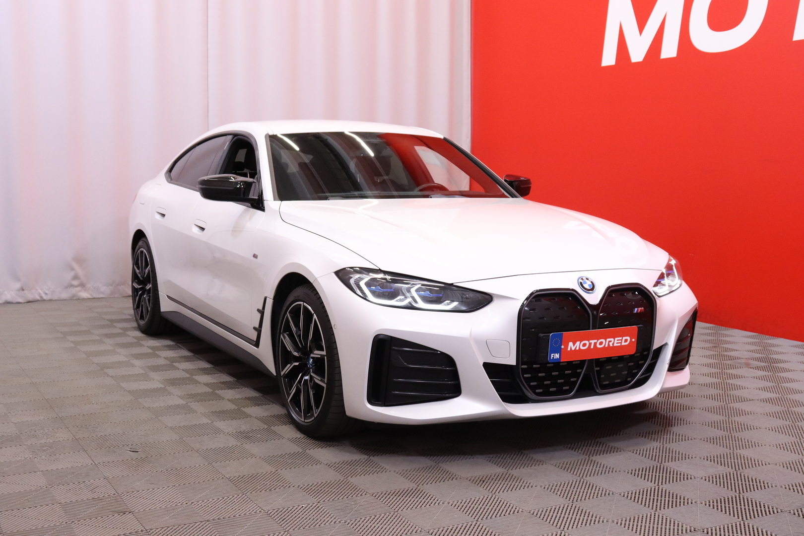 BMW - i4 M50 - Fully Charged / ACC / HUD / 360° / Vetokoukku  / H&K / Comfort Acces // - Sedan