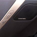 BMW - iX - xDrive40 Sport Package | DAP / 360 / Koukku | H/K hifit / 2x vanteet // - Maastoauto