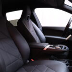 BMW - iX - xDrive40 Sport Package | DAP / 360 / Koukku | H/K hifit / 2x vanteet // - Maastoauto