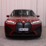 BMW - iX - xDrive40 Sport Package | DAP / 360 / Koukku | H/K hifit / 2x vanteet // - Maastoauto