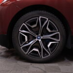 BMW - iX - xDrive40 Sport Package | DAP / 360 / Koukku | H/K hifit / 2x vanteet // - Maastoauto