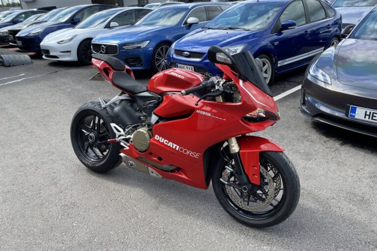 Ducati - 1199 - Panigale // Shifter / Ajomodet / DTC / Termignoni // - Moottoripyörä