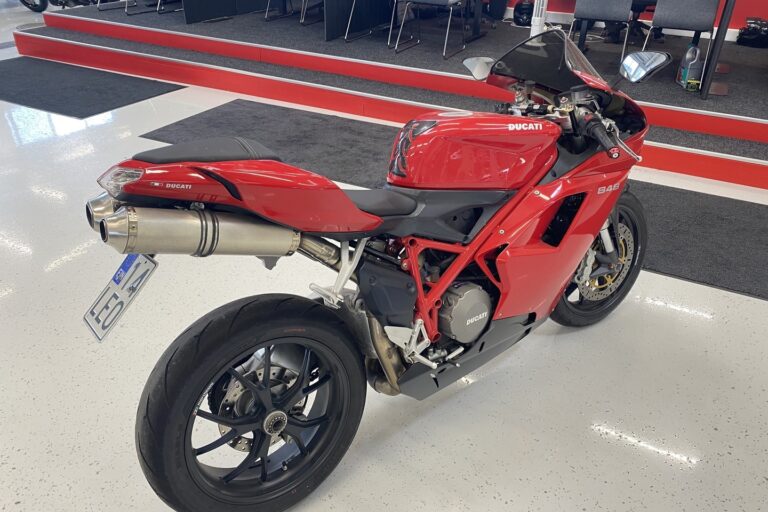 Ducati 848