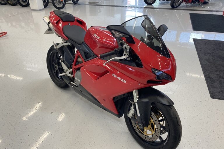 Ducati - 848 - // Juuri saapunut! / Suomipyörä / Vähän ajettu // - Moottoripyörä
