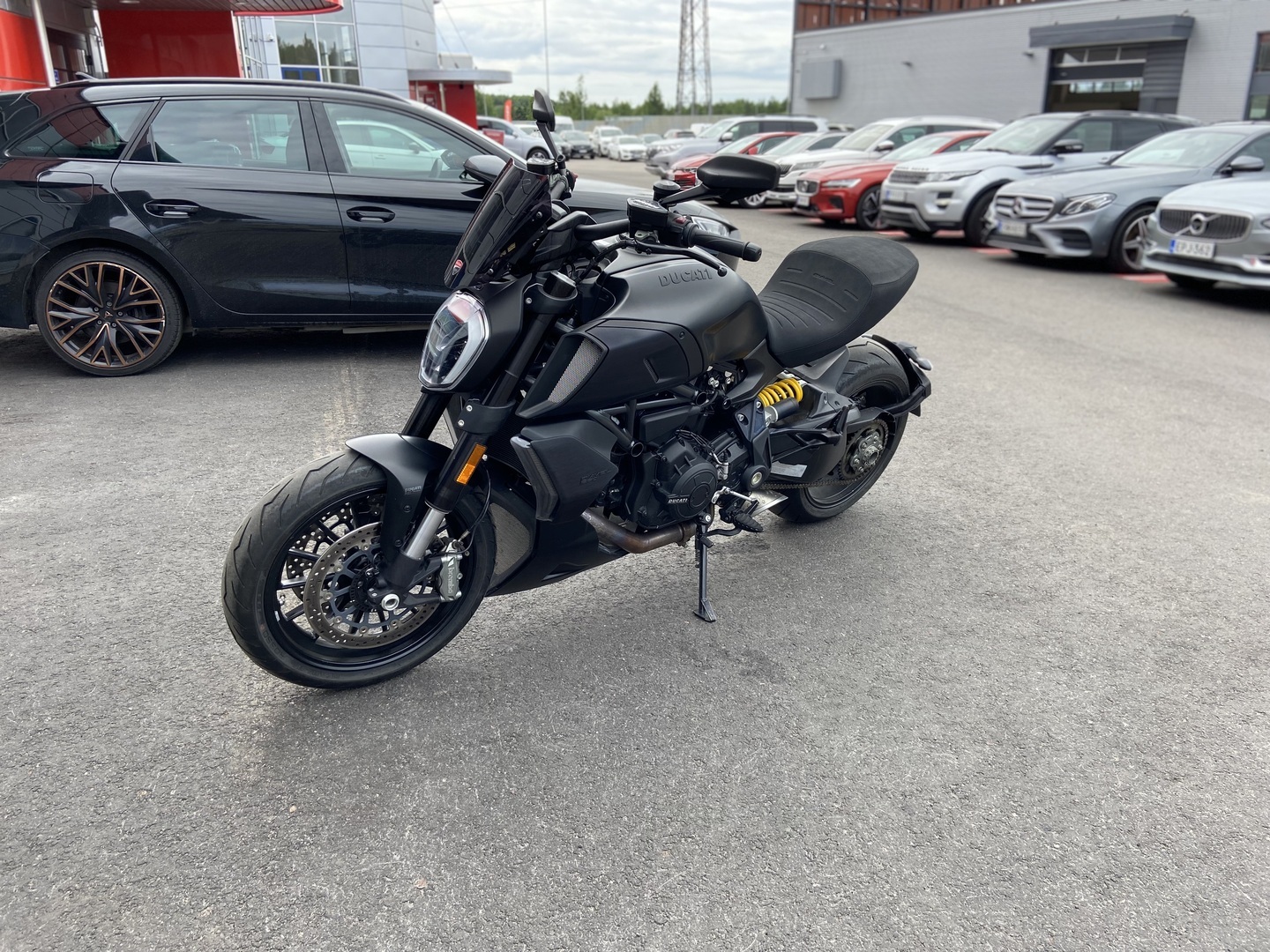 Ducati - DIAVEL - 1260 // Suomi-pyörä / Termignoni / Huoltokirja / 2x Avaimet // - Moottoripyörä
